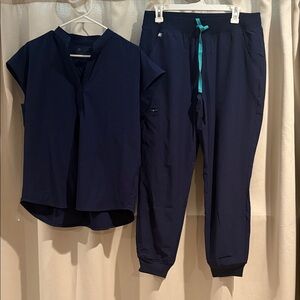 Figs Navy FreeX Scrub Set